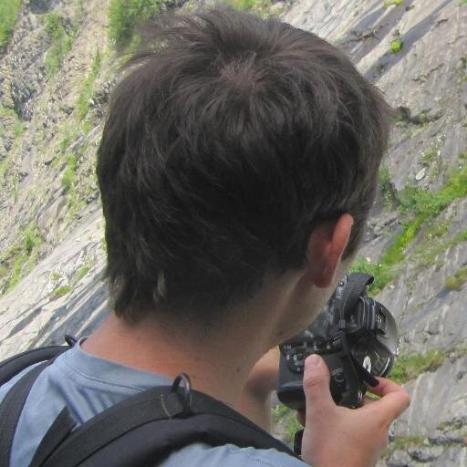 Infirmier à l’Éducation Nationale
Titulaire du DE d'Infirmier, d'un DUT services et réseaux de communication et d'une licence d'administration publique.
