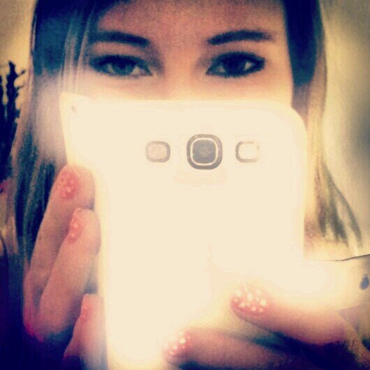 ! Hi!♡ Belieber! ♡I love you Justin and our big family! live, love , laugh♡