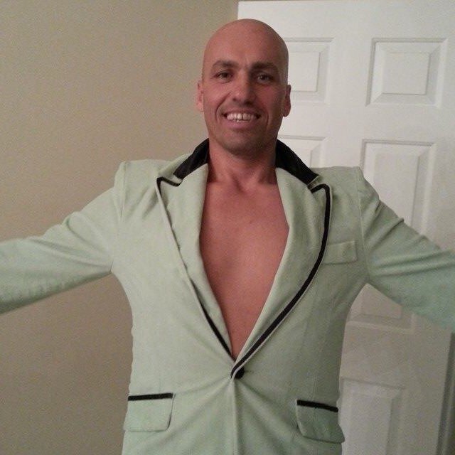 Slimaroo's profile picture. hand down...man down...