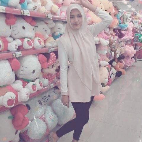 name : fabby dara pratiwiakun ke-2 dari @febrinaarista