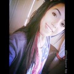 Ei moça que sorriso lindo é esse ? brilha mais que as estrelas ou o sol no amanhecer, sua linda beijo. Por: @_bruunnno