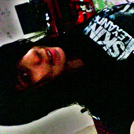 @jbromonchenkel   -   skate  -   Chatiada com a vida  -   Asking Alexandria   -  Brasil  -