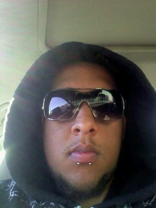 wassup everybody follow me and i'll follow you back