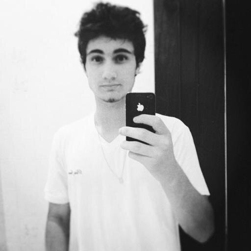17 | preguiçoso | futebol | praia :)