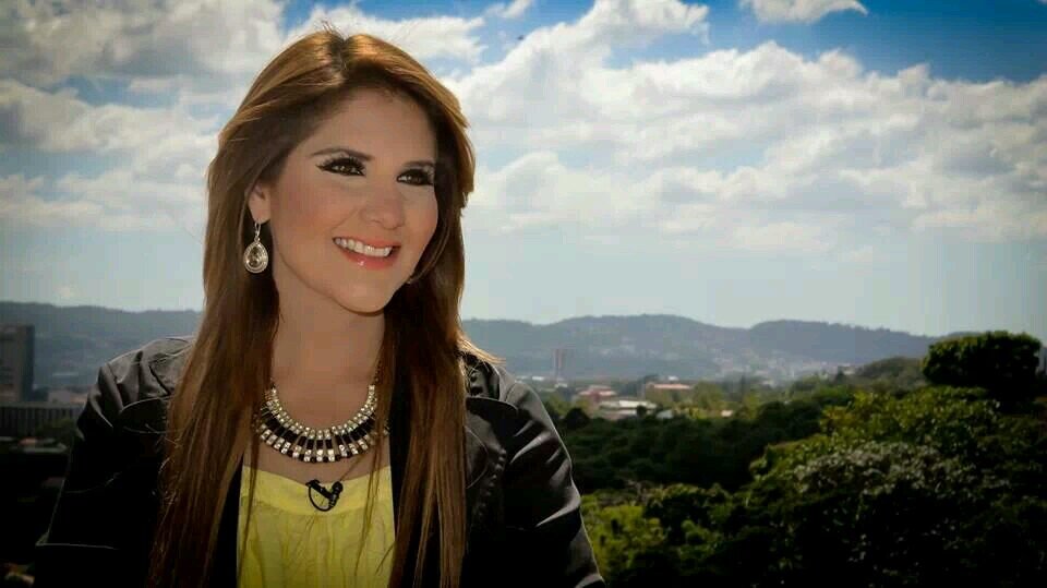Periodista,madre, esposa y sobretodo hija de Dios