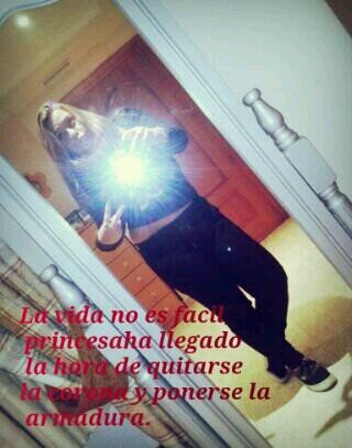 Te prometi la luna, y te di mi corazon.