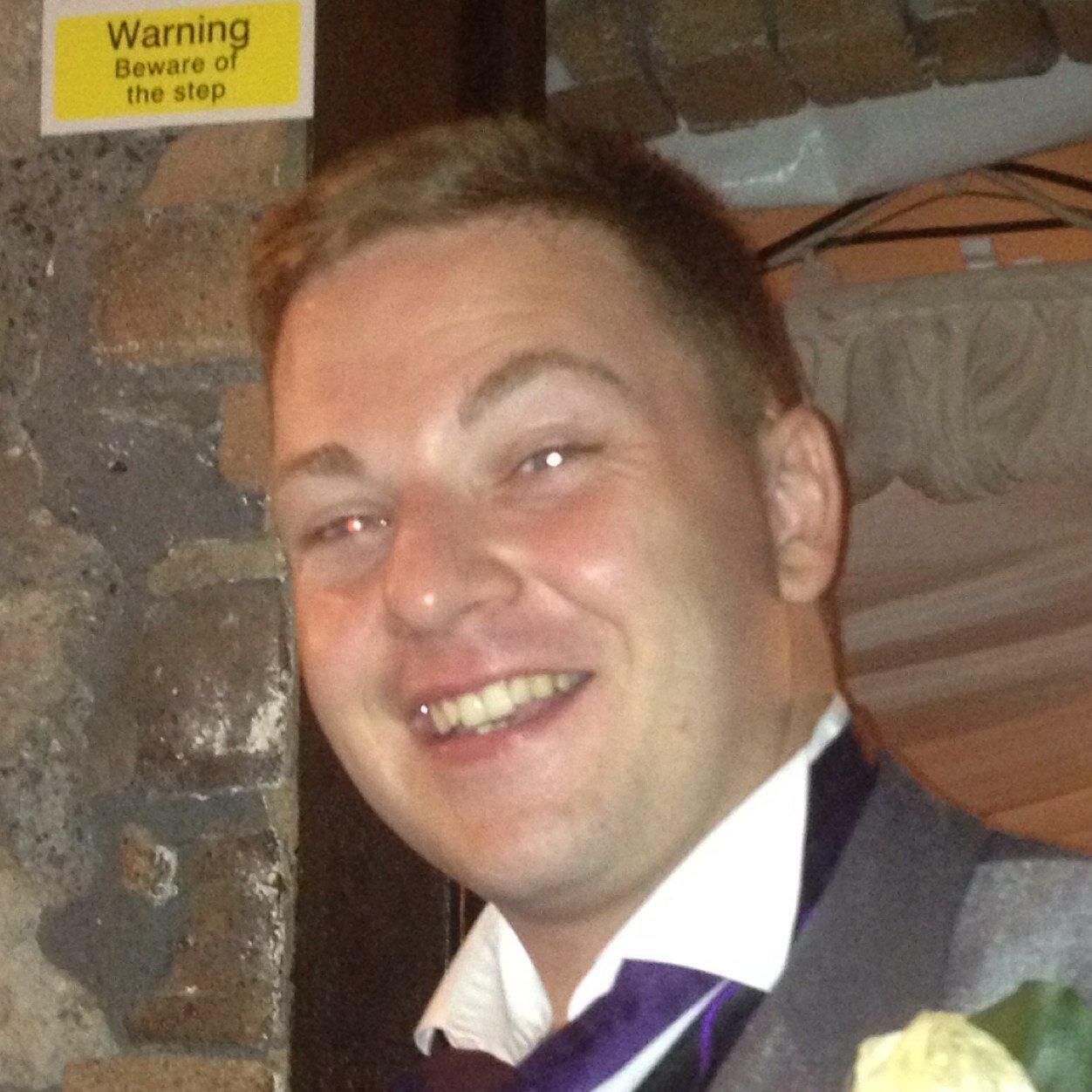 cardiff city fan, food fanatic, coffee drinker, F&B manager, interest in Magic, lover of football & rugby, family ❤️ follow me and i'll follow back. simple