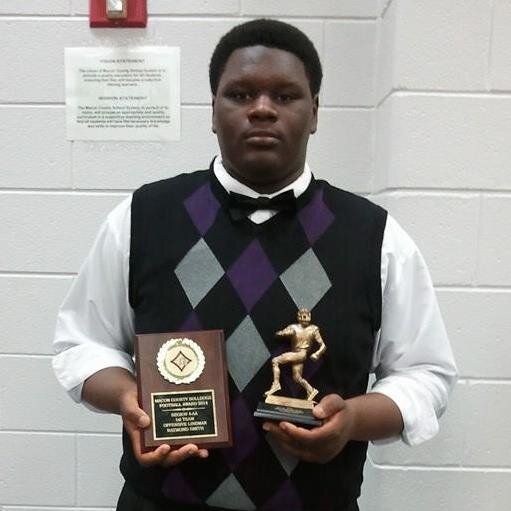Offensive Lineman at Macon County High School 1st Team All-Region O-lineman. 6'3 320 2016 http://t.co/V46ocDQUGX