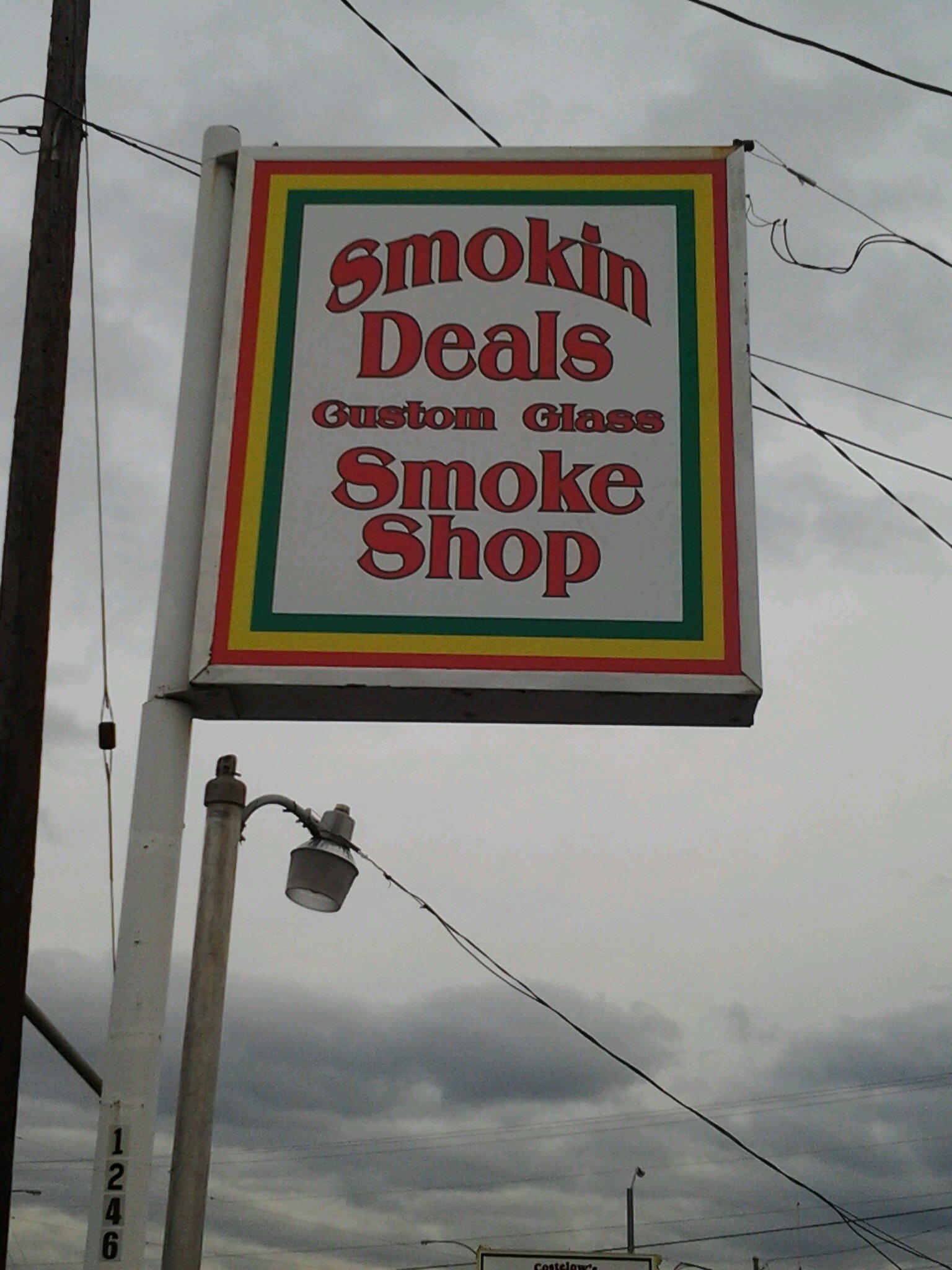 Smokin' Deals Custom Glass Located in Medford Oregon 1246 S. Riverside ave. 97501 Second location 1939 S. Sixth St Klamath Falls, OR 97601