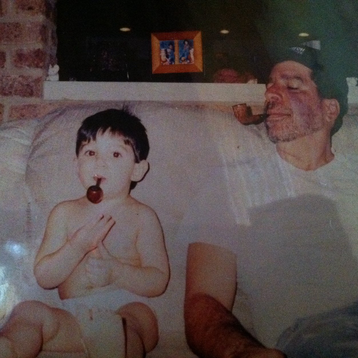 buster_booty's profile picture. Through all the rain and all the pain, you gotta keep your sense of humor, you gotta be able to smile 
through all this bullshit. -Tupac