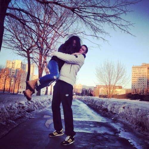 Viviendo mi vida como quiero, soy feliz y positiva, enamorada del amor de mi vida...