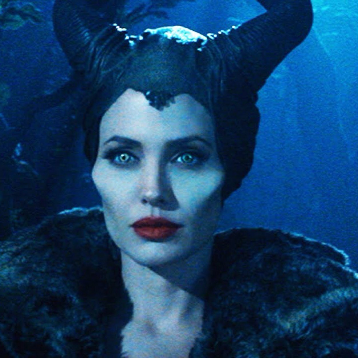 You poor simple fools, thinking you could defeat me. Me, the Mistress of All Evil. Evil has a beginning. #OUAT #RP