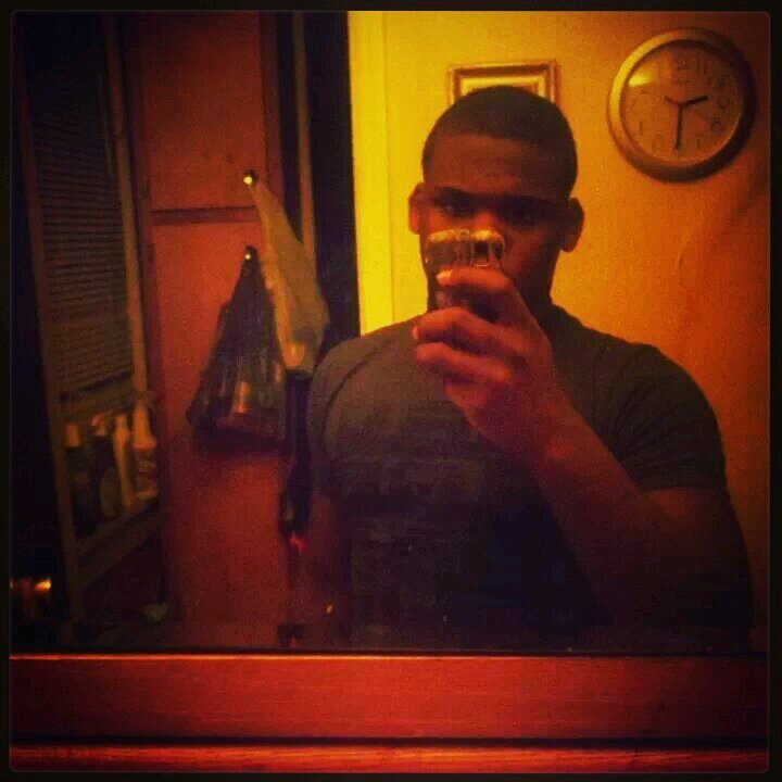jamez aka biggie, squat 415, and bench 280 as a freshman, gonna be a professional football player someday so follow me