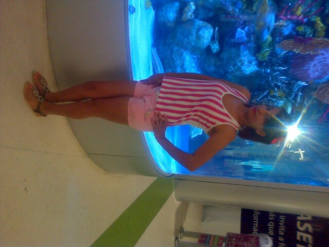 ♥El AguA de lOs Rios cruza por debajo de las Rocas a si cruza mi LenguA pOr debajO de tU BOCA♥