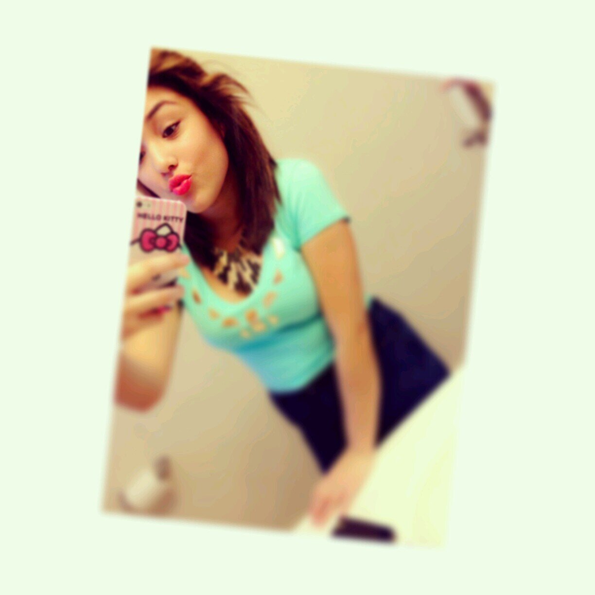 Htx  // instagram ; genyyy_  // follow mee