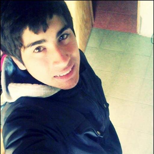 Por que tubo que ser haci lo que un diia soñe tanto tiempo te busque pra perderte haci♪

 Wsp 2216255994 :3