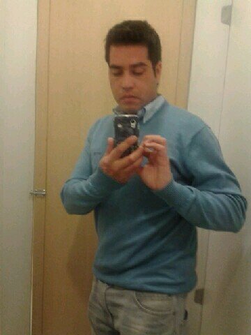 tengo 26 años soy preparador fisico y Dj ... me gusta salir conocer lugares