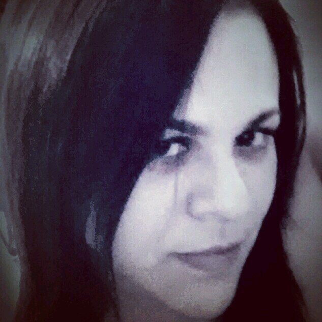 lladygator32's profile picture. 