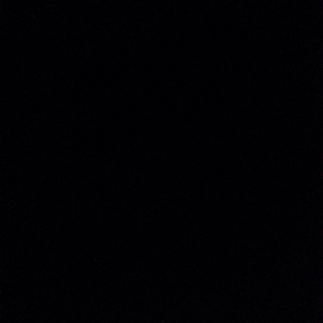 Llllllyssssss's profile picture. 