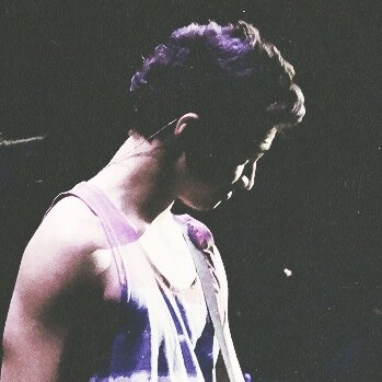 free follow bc calum follows you :) ☠ @hxmmoxstyles_ ☠
