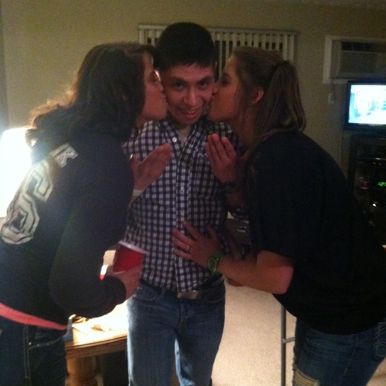 lansing community college, 19& single. having fun& making memories. No time for bullshit. Country girls do it better