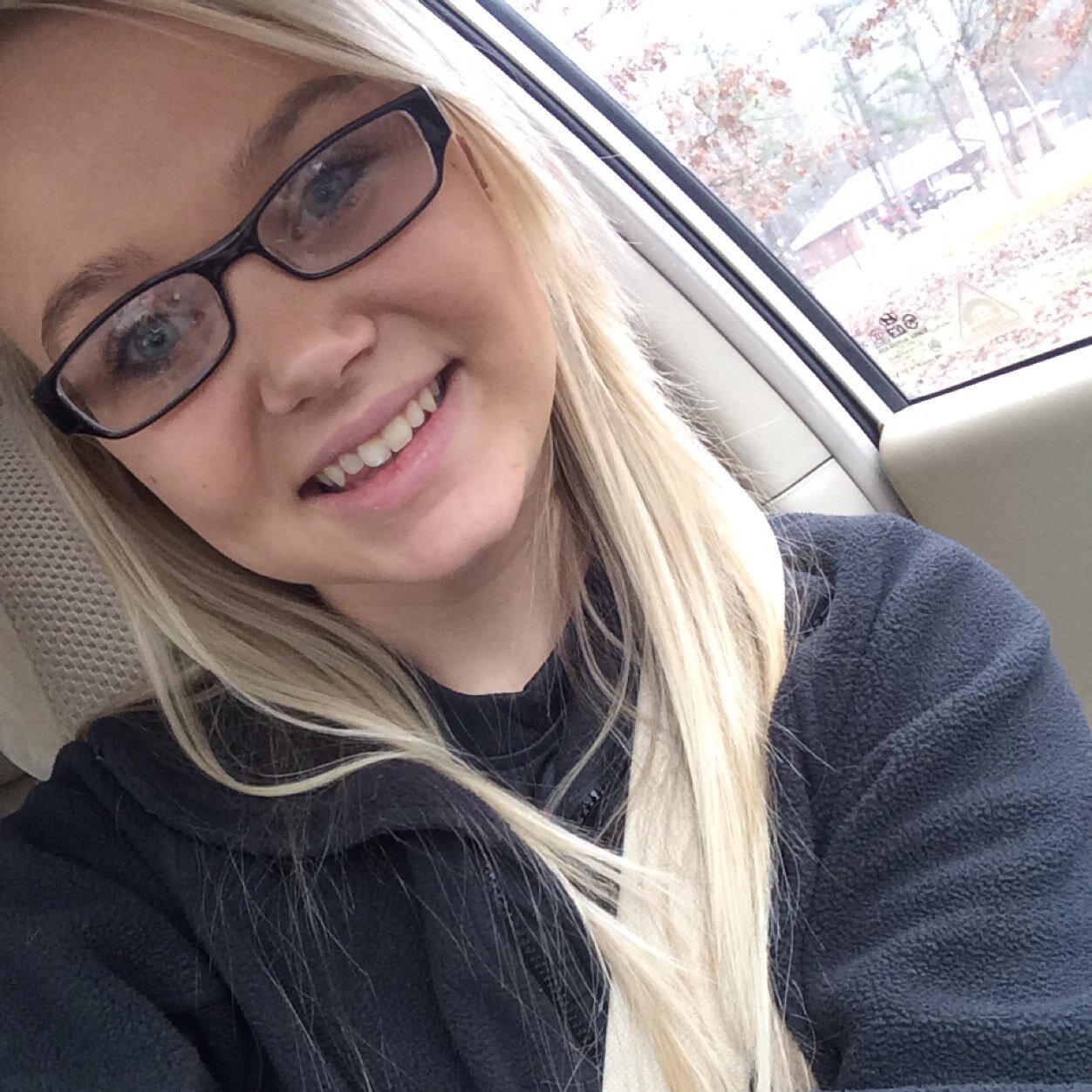 carlie_marie96's profile picture. | rest easy travyy✝ | senior | single |