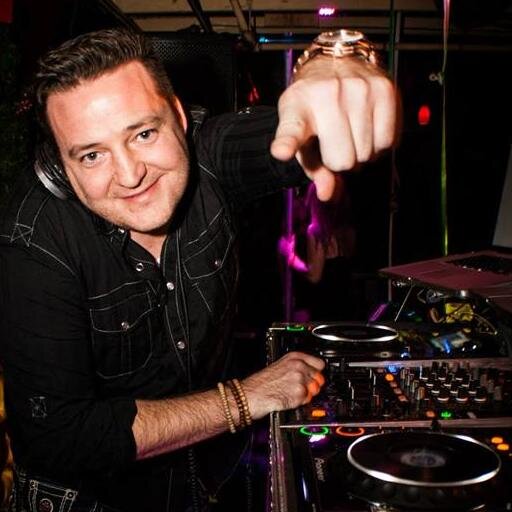 On-Air 98.5 Kiss FM Peoria, IL Afternoon Drive 2-6, The Beach 101.7 Long Island, NY Afternoon Drive 2-6, Assistant Program Director/Music Director Kiss FM, DJ