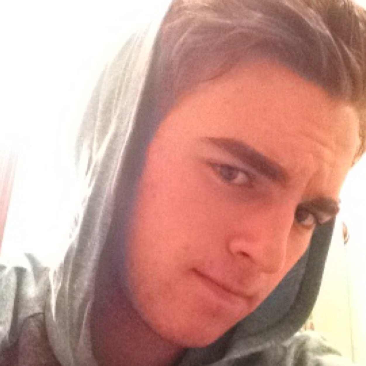 Headphones in, music on. Gay boy from a small town, someone take me away from here. Majoring in college boys. Darien, IL