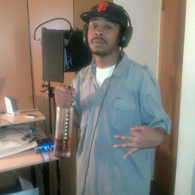 Young Bo$$ from Gary Indiana.#teamgetfaded #teamhighlife #teamfollowback #teamgetmoney #putusinthegame s/o @number1playaz