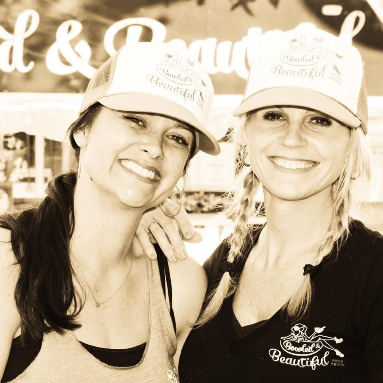 Welcome to BOWLed & Beautiful. We specialize in California Fusion BOWLS.  We appeared on The Great Food Truck Race 4. Come taste the love we put into our BOWLS