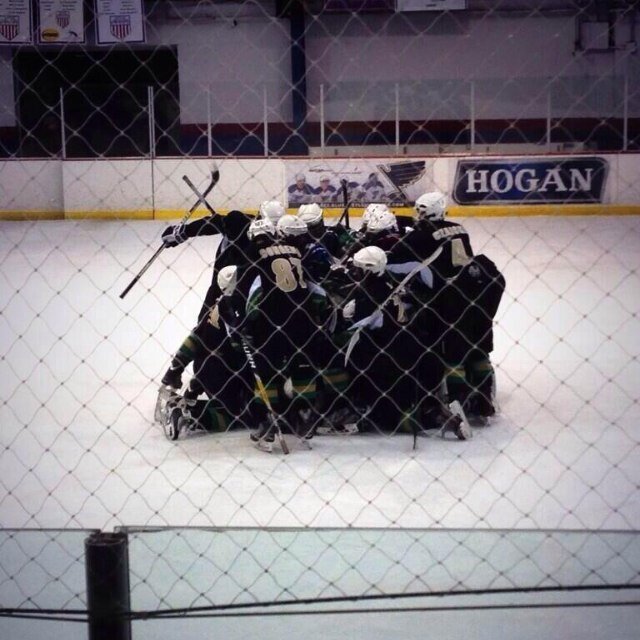 flyermom96's profile picture. 