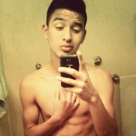 soccer is my passion ^•^ -15- Barcelona is my team - ill make you smile (;