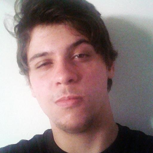 19 anos, estudante de engenharia ambiental,  apaixonado por música, séries e Vídeo game e vocalista da banda Estabilidade Zero. Facebook: http://t.co/fqvvC3Hzpo