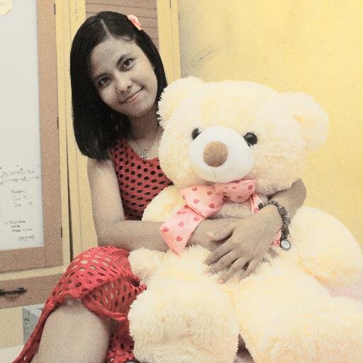 CellinaCelly's profile picture. *Bagi Tuhan tak ada yang mustahil, jangan berhenti berharap* ♥ IPB TEK 48 ♥ Papi JC ♥ my best parents ♥ my best brothers ♥ Aram ♥ Putri Agape ♥ Amadis :D