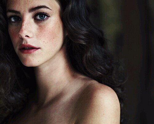 CRUEL es bueno. ''Teresa Agnes. Grupo A. Sujeto A1. La Traidora.''