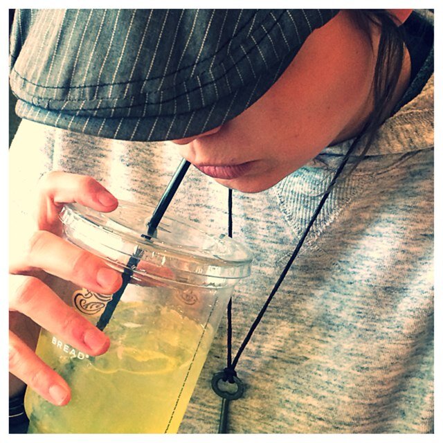 Melly2424's profile picture. 