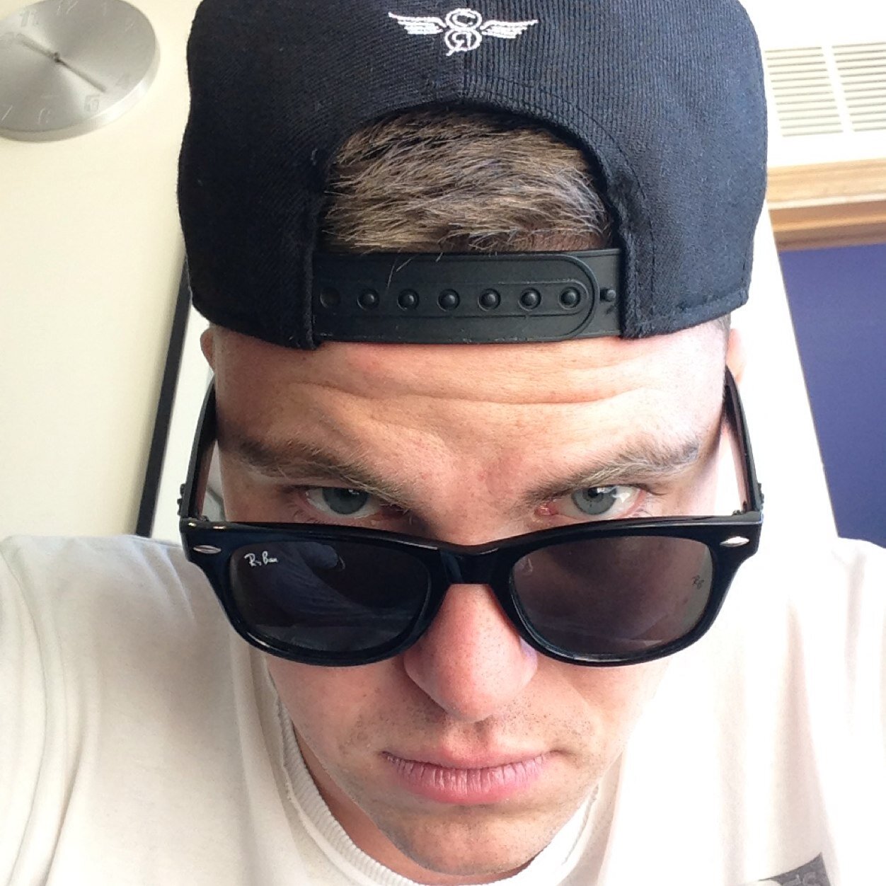 Jamming11_'s profile picture. I can suck a rowntrees fruit pastille without chewing. I also made a horse faint in Costa Rica