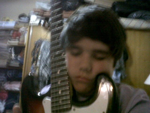 ♫♫♫ rock and roll ♪♪♪