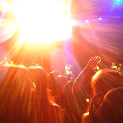 In love with great people, music, theatre, books, food & wine:). UK/Ukraine