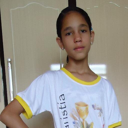 Meu nome é Jayana adoro cantar,sou uma menina linda e mim adoro do jeito que eu sou!Sou amorosa e sei ser brava e segue aí!!!!!!!