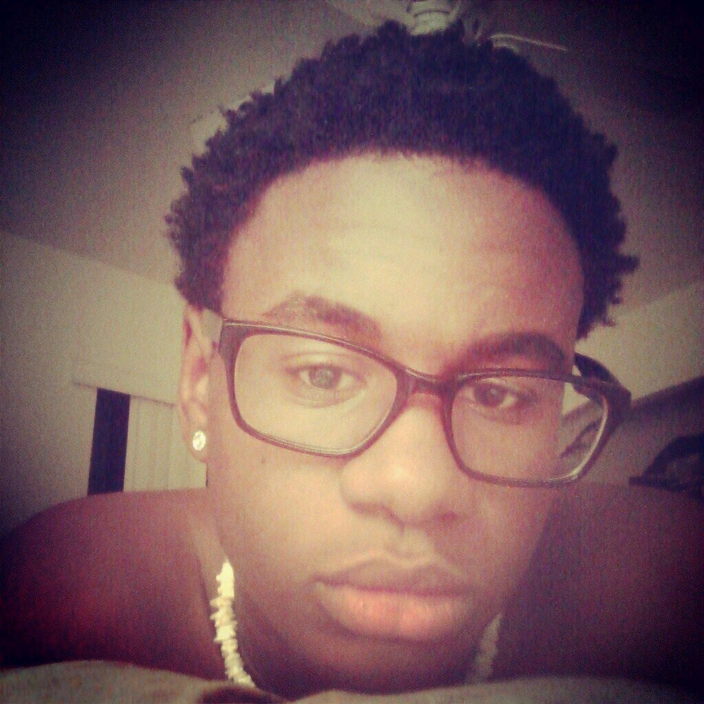 Carlos_Woodruff's profile picture. RIP Axel Padro~Single