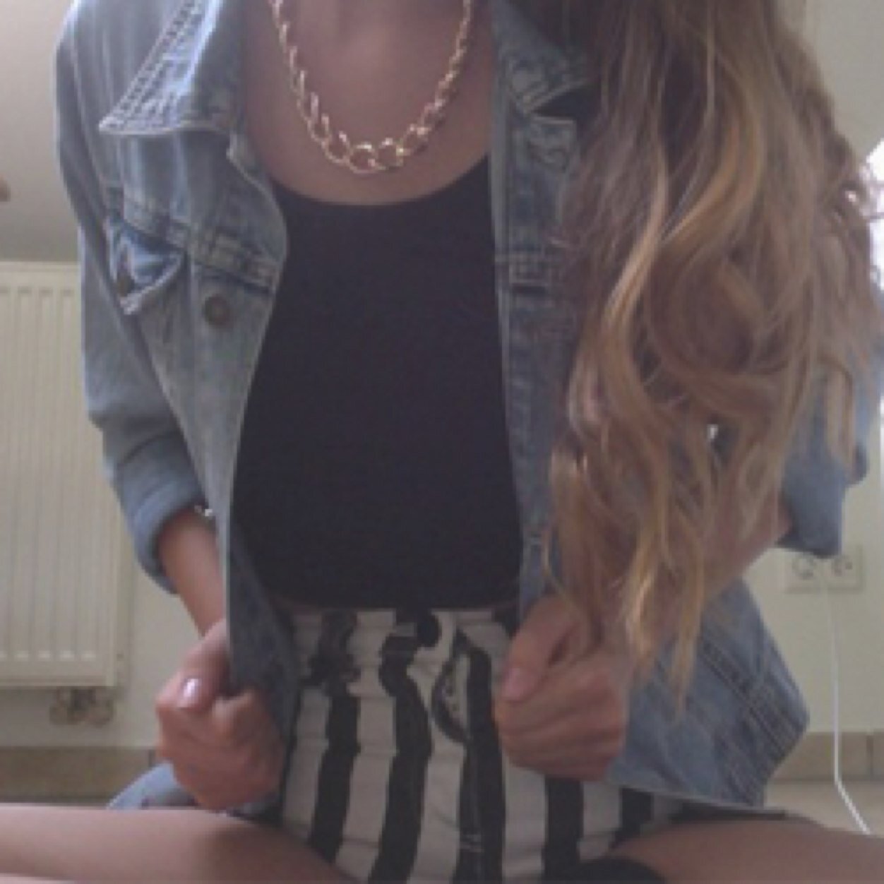 free follow of @ieatzain. follow me and ask for a follow back.:)x