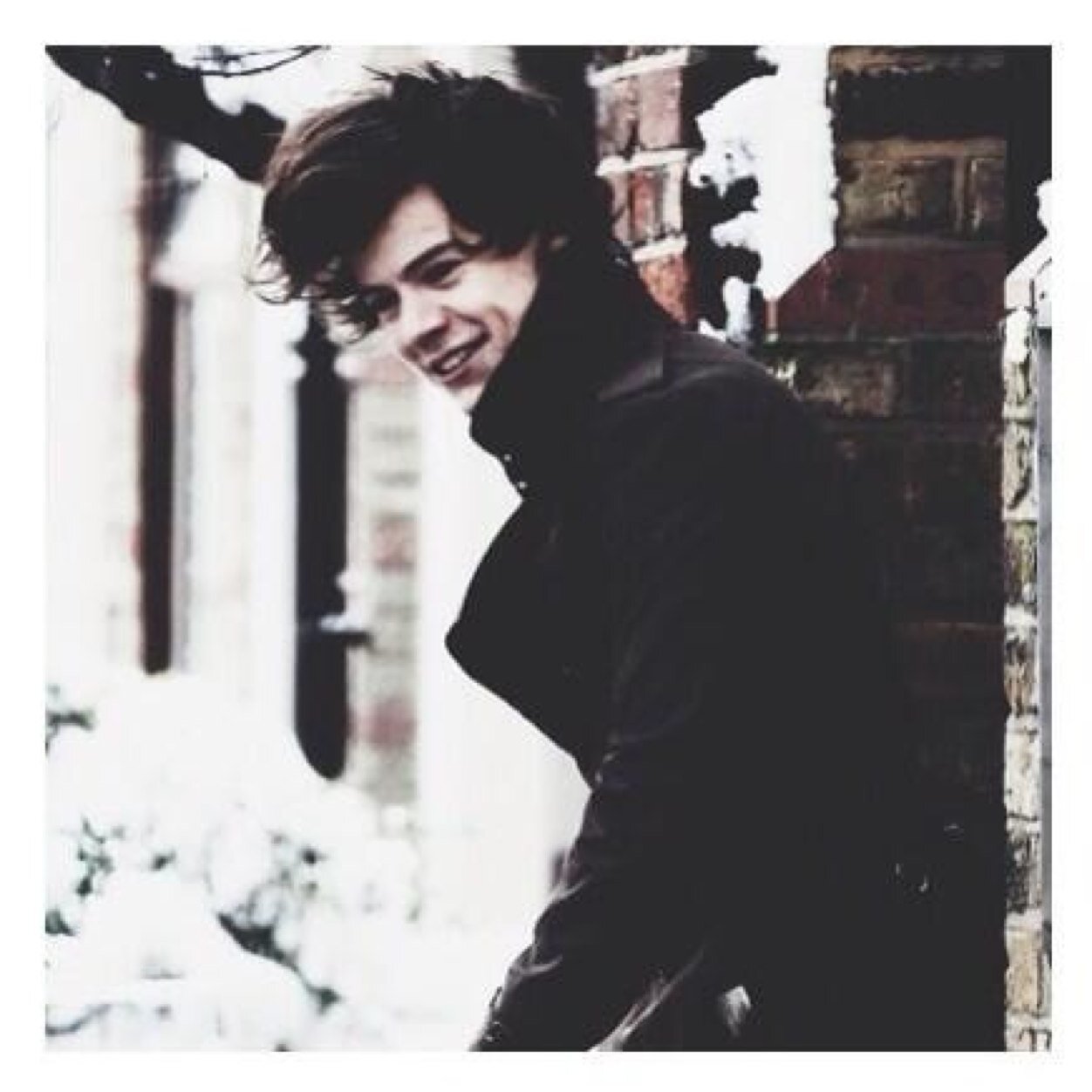 GUCClNARRYY's profile picture. Hey! Go follow my main account @tommocappuccino and i'll follow back :)