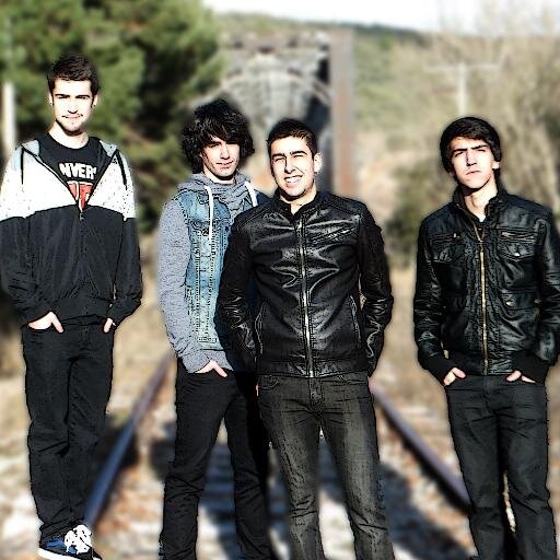 Official twitter account of rock band from Soria featuring @martinelguaje @MPartyPoison94 @mrluigiano & @Jabs_95.