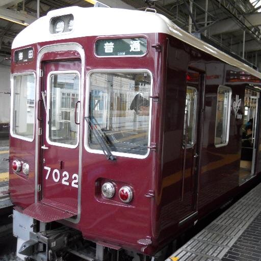 神宝線で特急から普通までやってます。最近はリニューアル中。ご意見・ご要望は管理人@nakanoshima3000まで　他のbot→@meitetsu3120bot @keihan7200bot