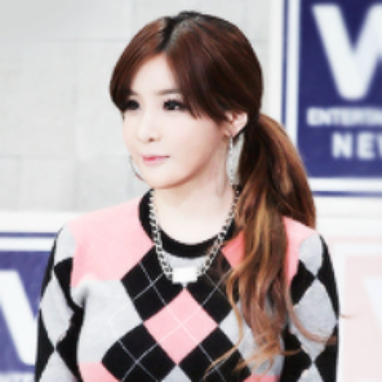 #2NE1 #BJ #YGEnt. #1901 #84line #kissxfam