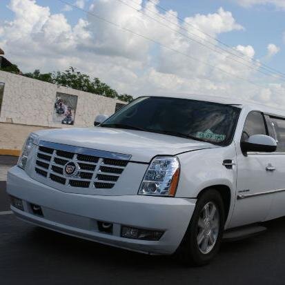 LimoToLoganCar's profile picture. Best Limo to Logan Airport service in Newton to make your journey comfortable & peaceful. Call at 617-390-7477 🙂