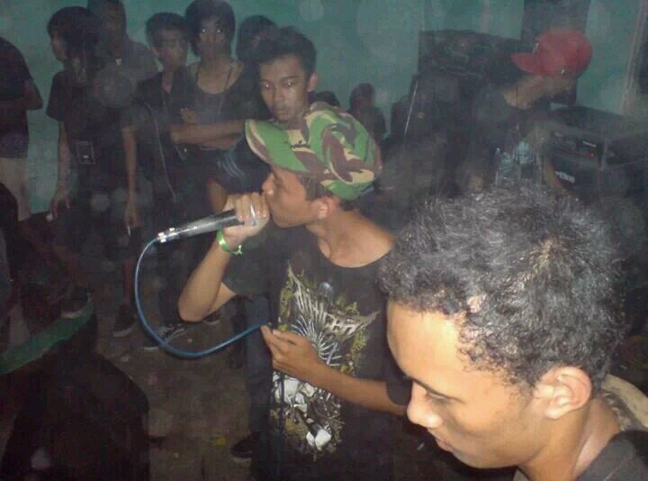 010494 | ULTRAS way of life!!!Football and beer forever | BOTHSIDEcloth | 90MINUTE merch | pin:75DF7BAE