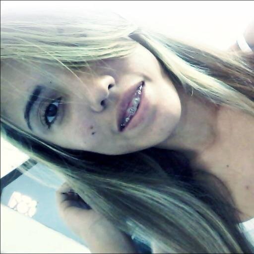 Eu só quero alguém que não vire mais uma lembrança..*;