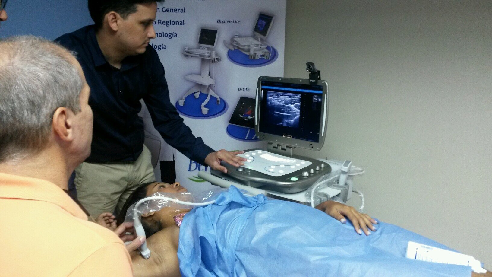 Venta de equipos médicos: SONOSCANNER Tecnología francesa. CARDIOVEX. 3D SONOCUBIC
